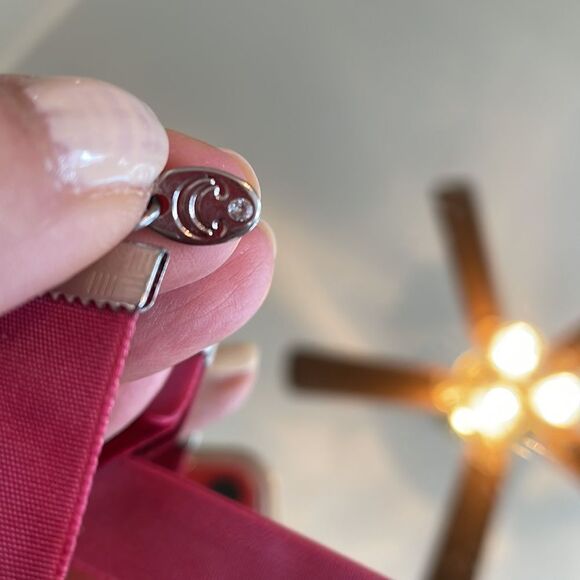 Bundle of two velvet choker necklaces/gray & maroon - Picture 5 of 5